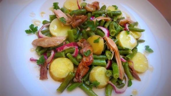 салат из спаржевой фасоли под соусом винегрет
