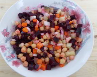 Винегрет с нутом