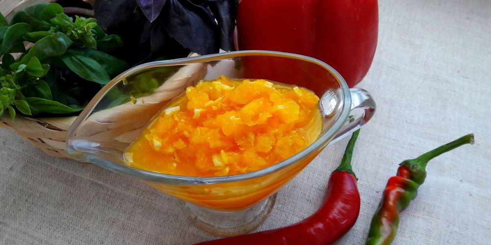 Рецепт необычного острого соуса к мясу