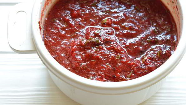 соус из гриль-перца с жимолостью