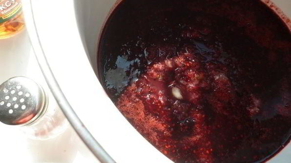 соус из жимолости к мясу