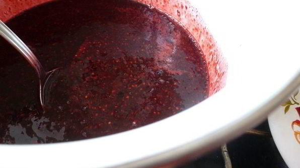 соус из жимолости к мясу