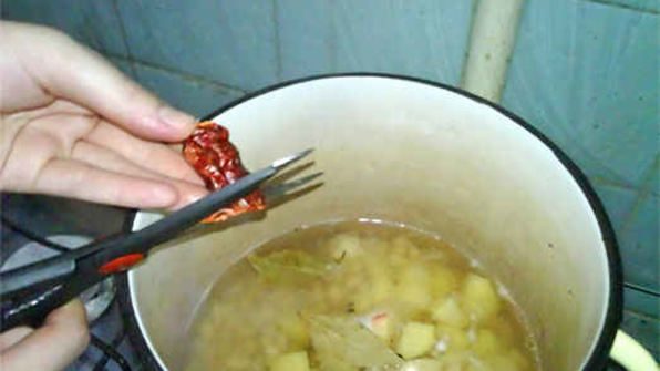 борщ с бычками и фасолью