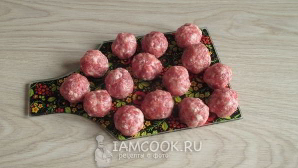 борщ с фрикадельками в мультиварке