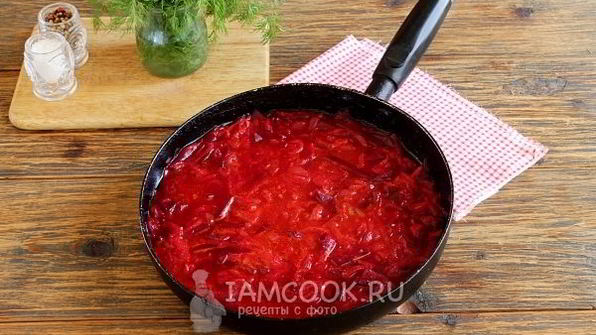 борщ с тушенкой