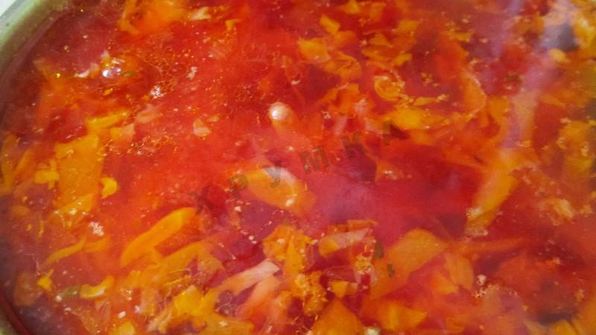 борщ сибирский с фрикадельками и томатной пастой