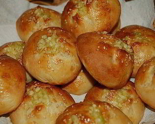 Домашние чесночные пампушки к борщу