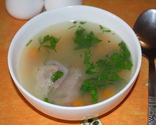 Бульон из домашней курицы