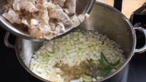 бульон из креветочных панцирей