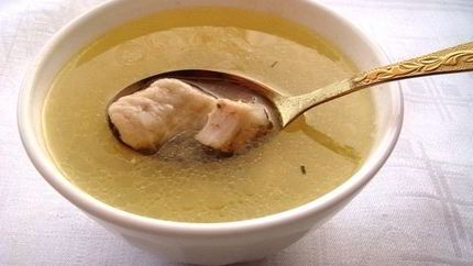 Домашний куриный бульон с клецками
