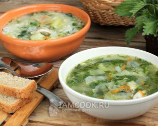 Суп с крапивой на курином бульоне
