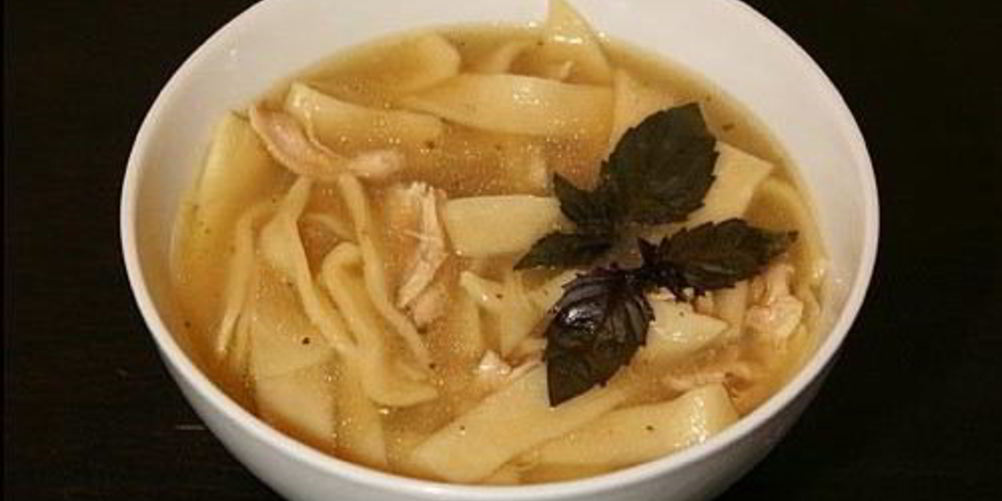 Рецепт супа с лапшой по-домашнему на курином бульоне