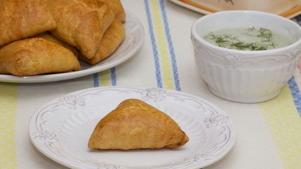 треугольники с мясом и бульоном