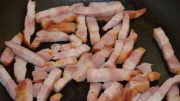 гороховый суп с копченой грудинкой