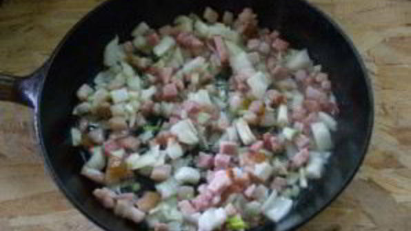 гороховый суп с копченым салом