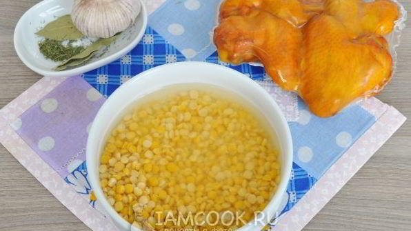 гороховый суп с копчеными крылышками