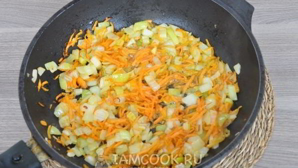 гороховый суп с копчеными крылышками