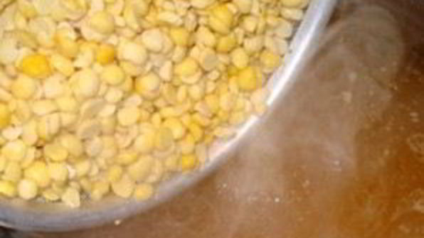 гороховый суп с копчеными ребрами