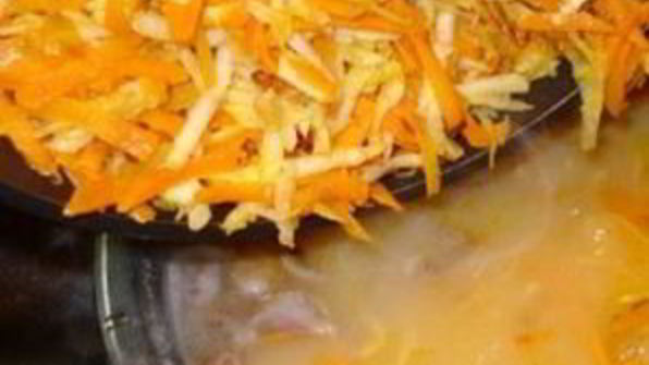 гороховый суп с копчеными ребрами