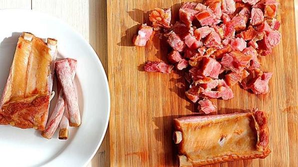 гороховый суп с копчеными ребрышками