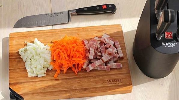 гороховый суп с копчеными ребрышками