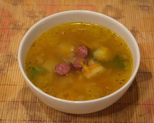 Гороховый суп с охотничими колбасками