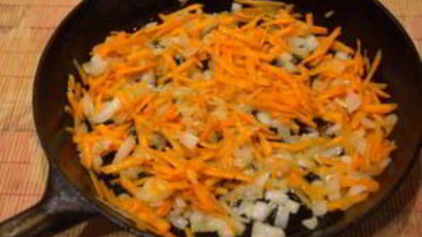 гороховый суп с охотничими колбасками