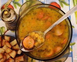Гороховый суп с сардельками
