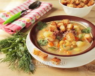 Гороховый суп с тушенкой в мультиварке