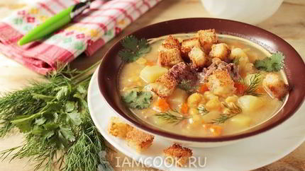 Гороховый суп с тушенкой в мультиварке