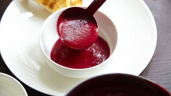 холодный крем-суп из свеклы