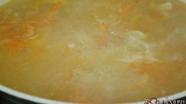 мясной суп с домашней яичной лапшой