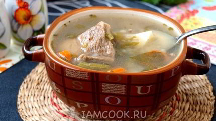 Мясной суп с гречкой, стручковой фасолью и шпинатом