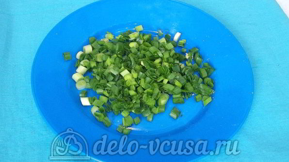 окрошка без мяса с красной икрой