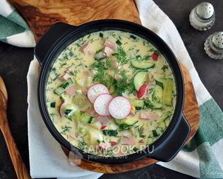 Окрошка с колбасой на айране