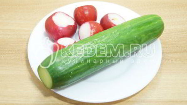 окрошка с курицей на квасе