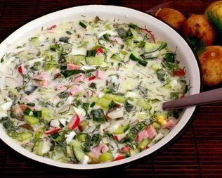 Окрошка с редисом и свежей зеленью