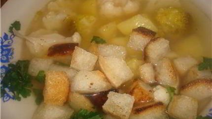Густой супчик с овощами и крутонами