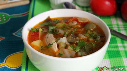 Куриный суп с осенними овощами