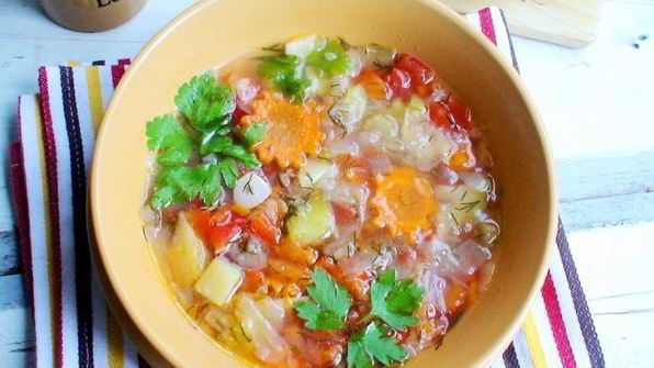 овощной, летний супчик с томатно-чесночными гренками