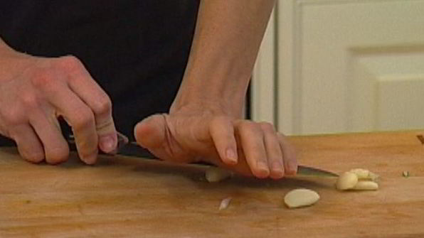 овощной суп с курицей и яичной лапшой