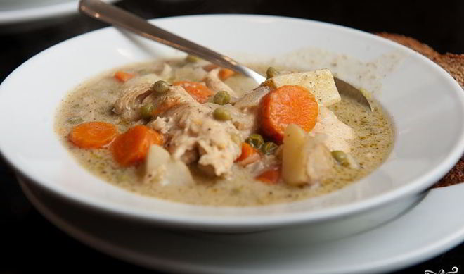 Овощной суп с курицей