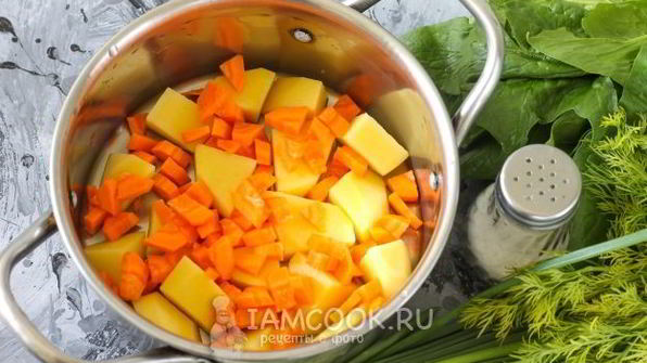 овощной суп с сельдереем и шпинатом