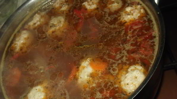 суп с фрикадельками и овощами