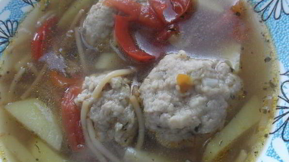 суп с фрикадельками и овощами