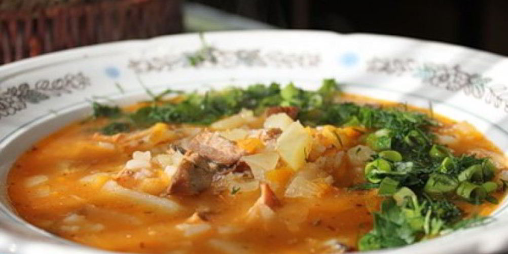 Рецепт щей из квашеной капусты с тушенкой