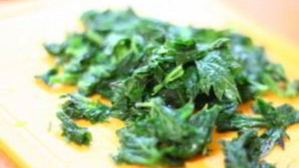 щи из щавеля с крапивой