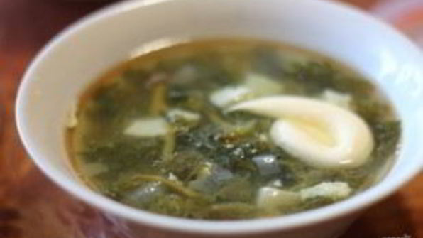 щи из щавеля с крапивой