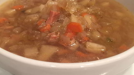 Щи на мясном бульоне