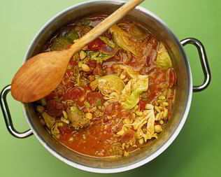 Солянка из капусты с мясом